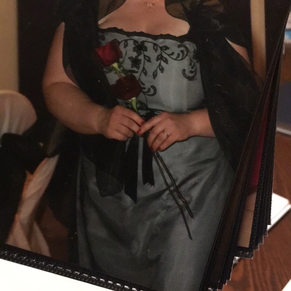 David’s Bridal - Cocktail length Dress - Picture 8 of 8